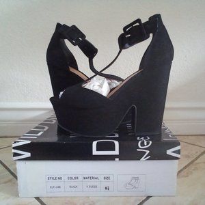 WILD DIVA Lounge Black High Heel Wedges